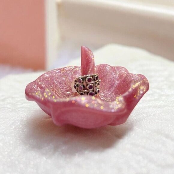 Handmade Resin Ring Dish ✦ Glittery Rose Pink ✦ Jewelry Holder w/ Cone ✦ 3.5" - Picture 6 of 10